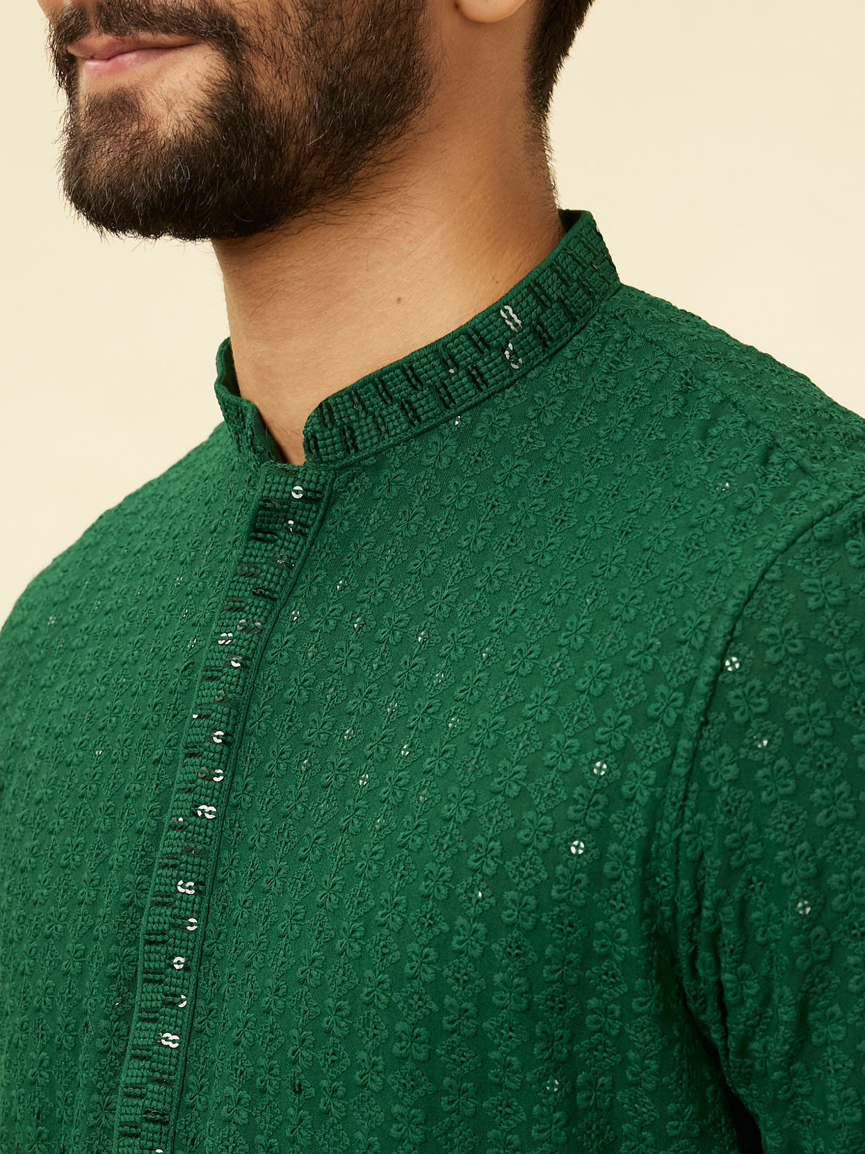 alt message - Manyavar Men Hunter Green Chikankari Sequinned Kurta Set image number 1